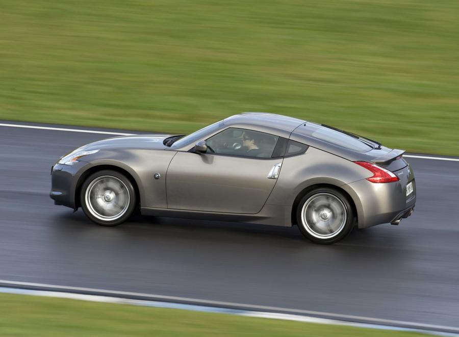  Nissan 370Z 2009 года  (фото 82 из 192)